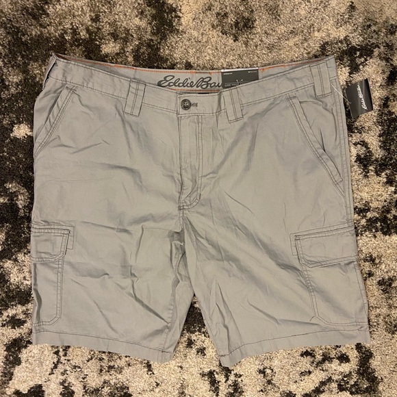 NEW Eddie Bauer relaxed fit gray shorts, Men’s 40 - Picture 1 of 3